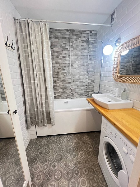 2-к квартира, 56 кв.м.