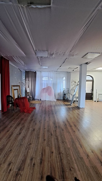 Дом, 495 кв.м.