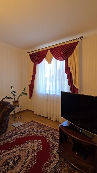 Дом, 230 кв.м.