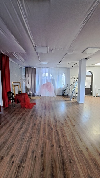 Дом, 495 кв.м.